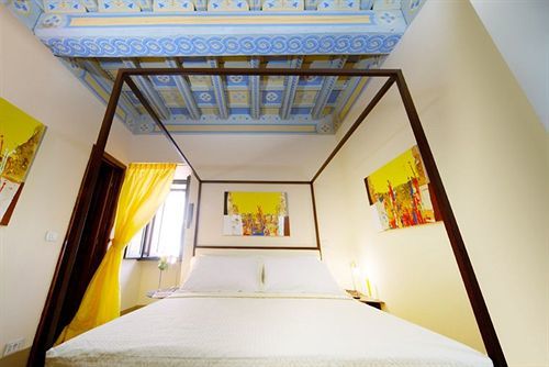 Residenza Torre Colonna Bed & Breakfast 4*