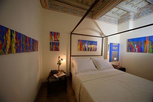 Residenza Torre Colonna 4* Rome