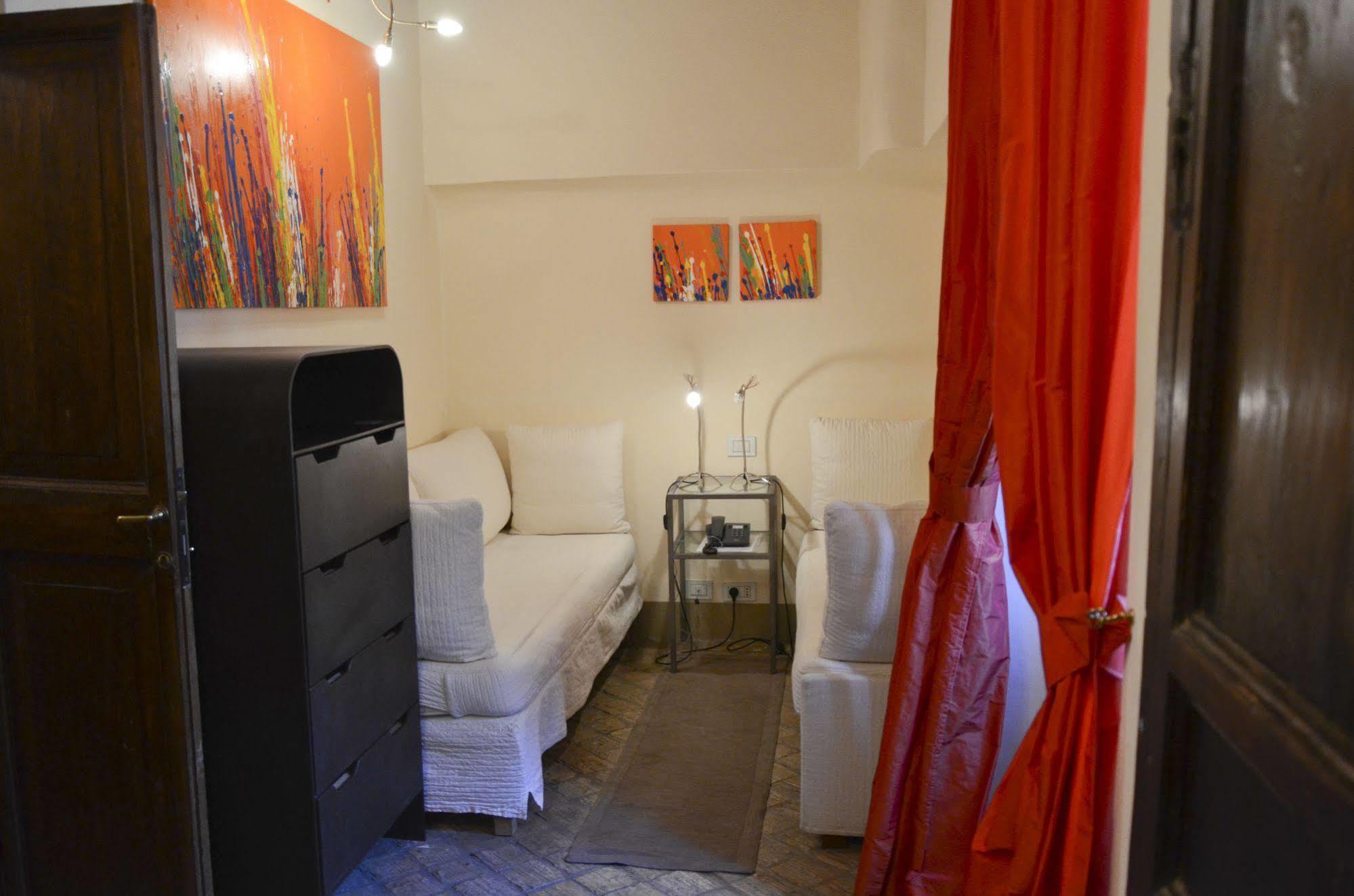 Residenza Torre Colonna 4*